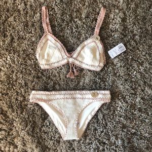 2-piece bikini